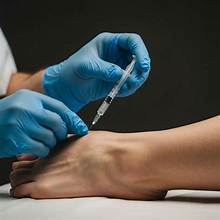 Can I Get a Private Steroid Injection Without a GP Referral in Leeds or Bradford?